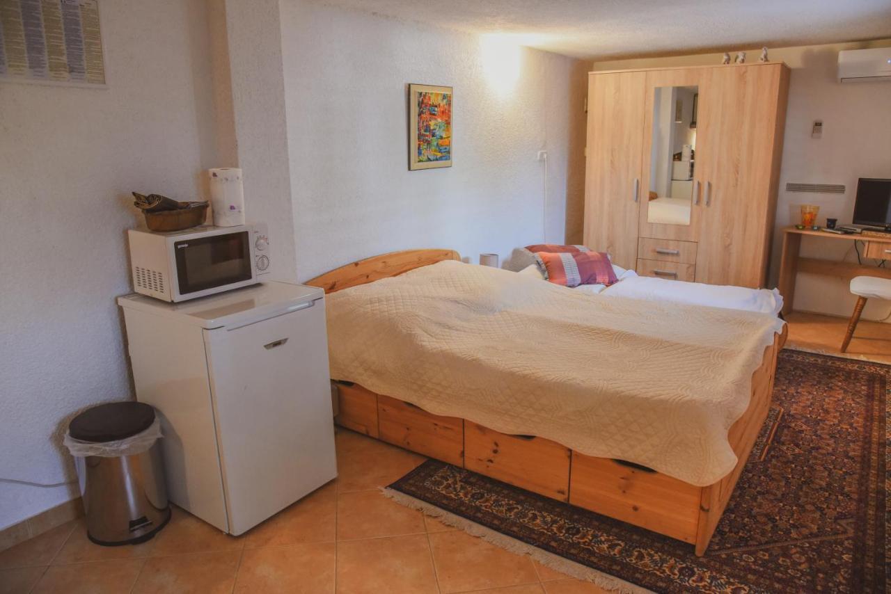 Apartments Haus Hagen シベニク エクステリア 写真