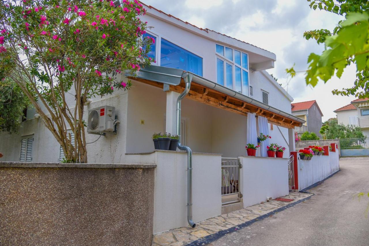 Apartments Haus Hagen シベニク エクステリア 写真