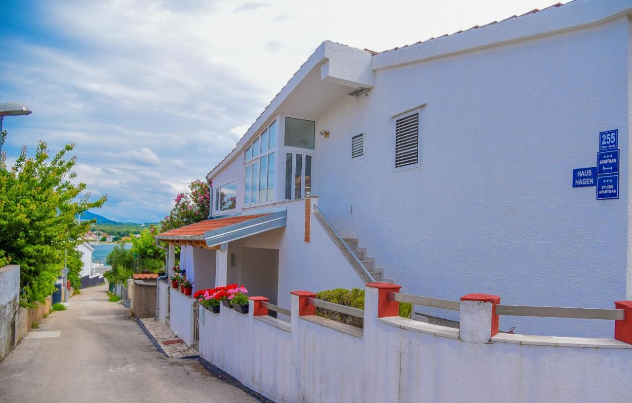 Apartments Haus Hagen シベニク エクステリア 写真