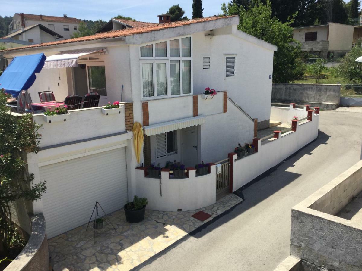 Apartments Haus Hagen シベニク エクステリア 写真